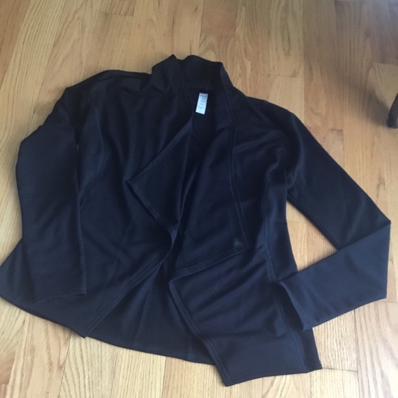 Marika | Sweaters | Marika Desi Drape 
